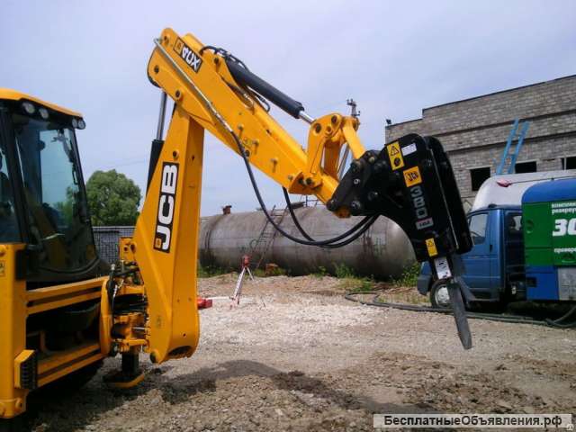 Экскаватор-погрузчик