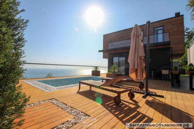Коттедж Хай-тек с панорамным видом на море