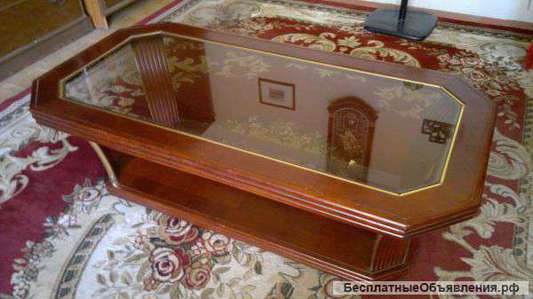 Журнальный столик