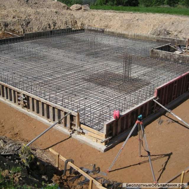 Рабочие на монолит