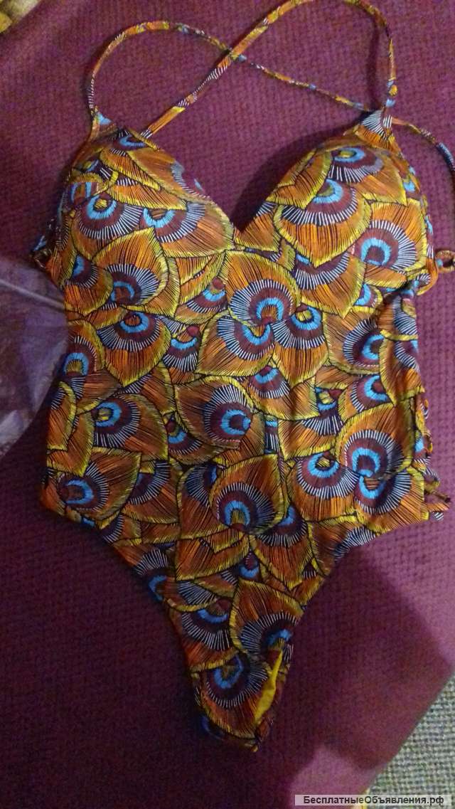 Новый купальник Кальцедония