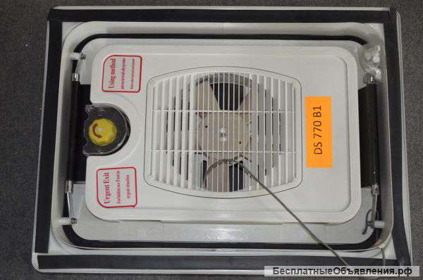 Люк аварийный 910x680 с вентилятором