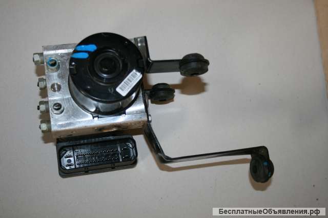 Блок ABS для Ford Focus.8M512M110AA