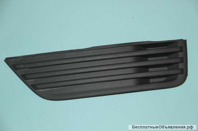 Ford Focus Заглушка бампера 4m51-19953-be