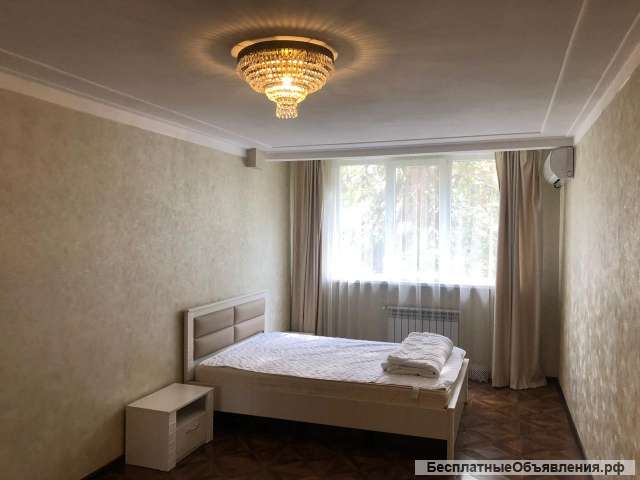 Трехкомнатную в Сочи