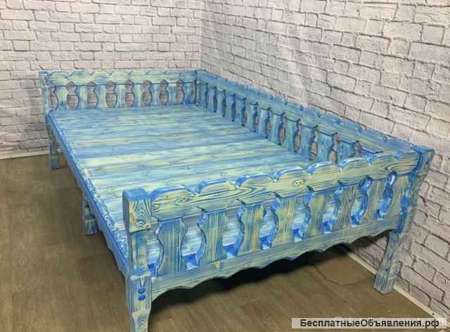 Диваны и топчаны из массива дерева