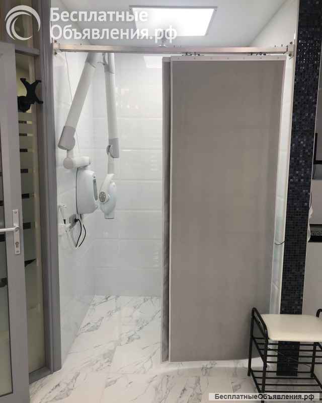 Штора рентгенозащитная ШтРЗ-1 раздвижная на роликах