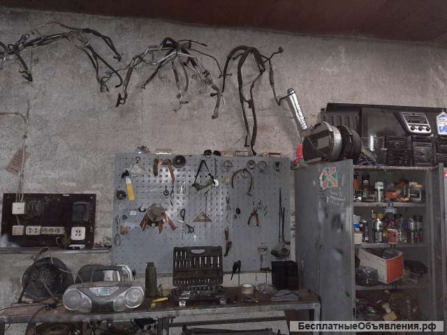 Сдам кирпичный гараж