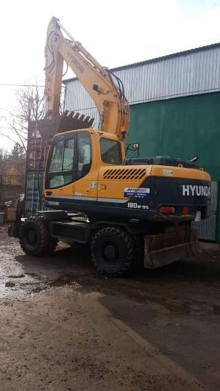 Экскаватор Hyundai 180W