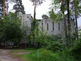 2-х этажное здание в п. Сомово