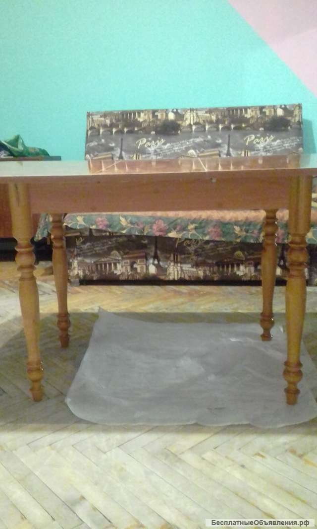 Стол продаю