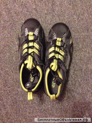 Ecco кроссовки