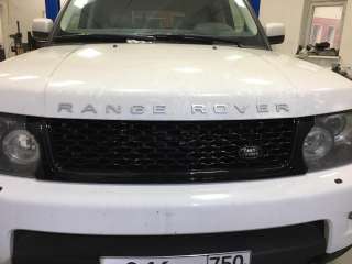 Решетка радиатора и жабры на Range Rover Sport