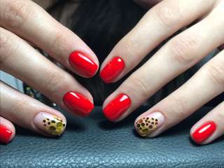 Маникюр педикюр