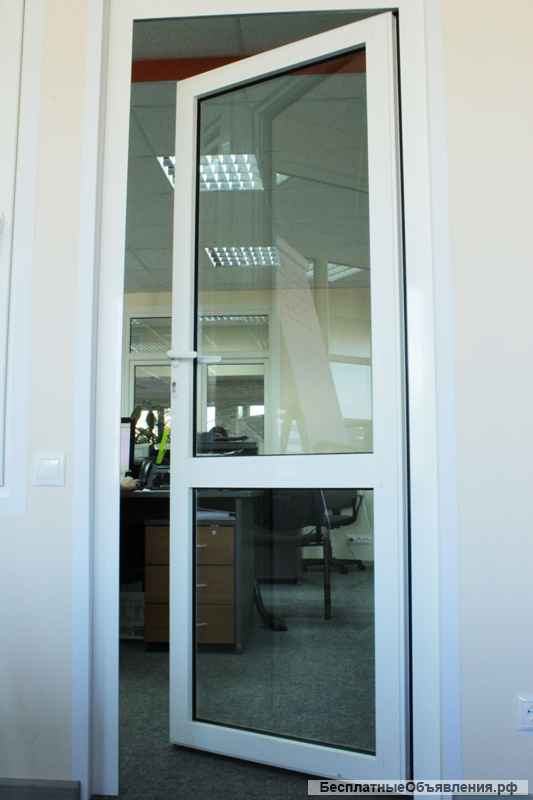 Пластиковые двери