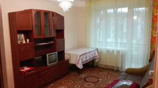 Сдается 1 комната в двухкомнатной квартире очень теплой и чистой на длительный срок