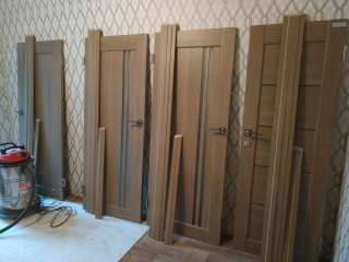 Монтаж межкомнатных дверей