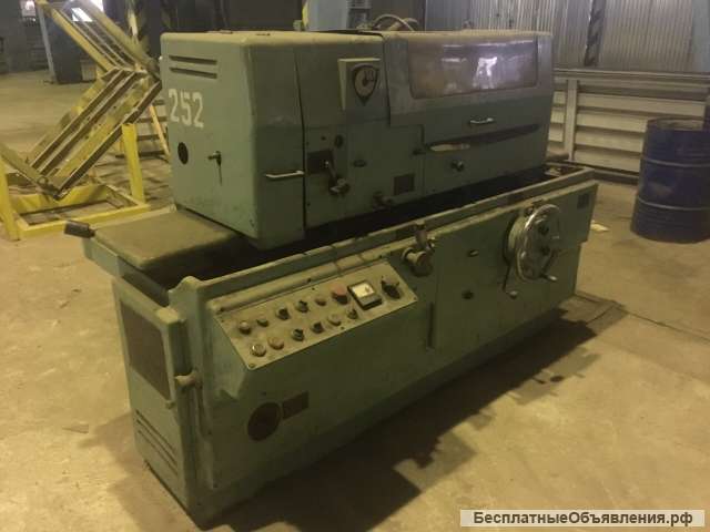 Резьбошлифовальный универсальный станок 5822-М