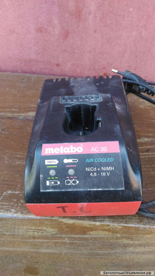 Зарядное устройство Metabo AC30 для аккумуляторов