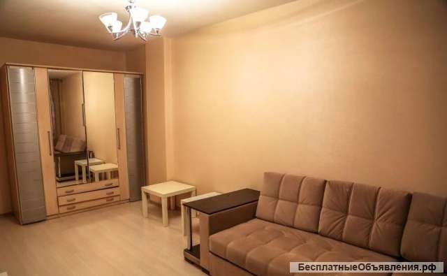 Посуточно однокомнатная квартира в центре