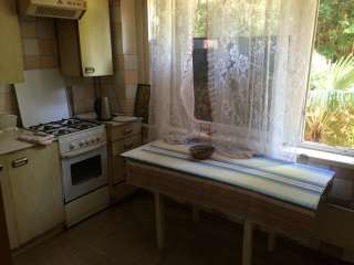 Двухкомнатную квартиру в Сочи