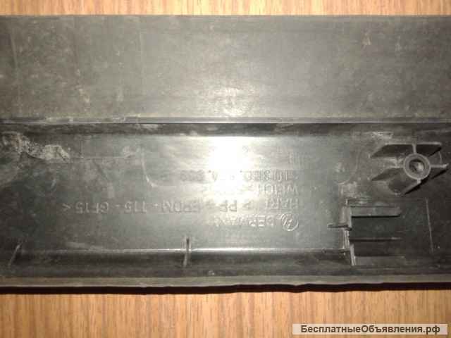 Молдинг передней левой двери нижний Vw Passat B5 3b0854939b