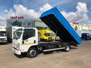 Японский самосвал Isuzu