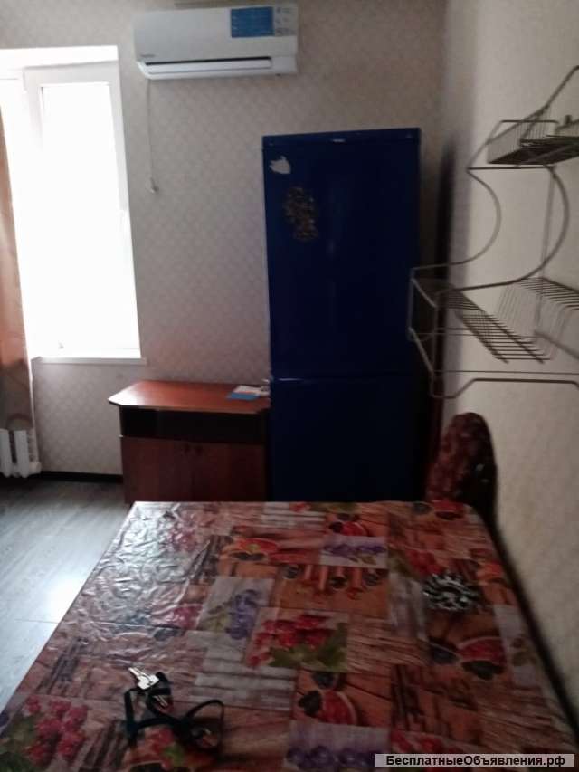 Сдаю комнату в коммуналке