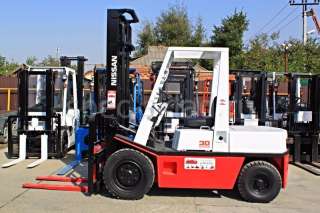 Вилочный погрузчик Nissan EGH02A30