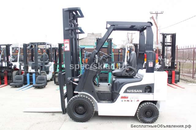 Вилочный погрузчик Nissan P1F1A18D
