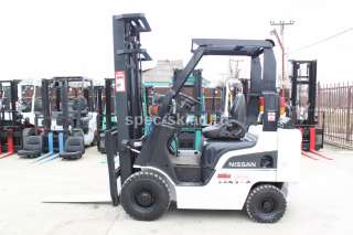Вилочный погрузчик Nissan P1F1A18D