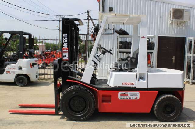 Вилочный погрузчик Nissan RGH02A28