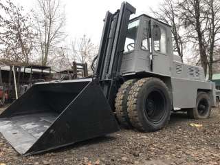 Львовский погрузчик АП-40814 с Ковшом для уборки снега