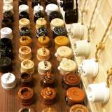 Изоляторы для витого ретро провода. Наружный монтаж.