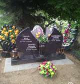 "Гравёрная мастерская": изготовление и установка памятников и надгробий в Валдае, и других изделий и