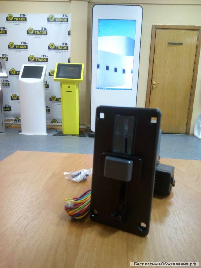 Монетоприемник ICT UCA2