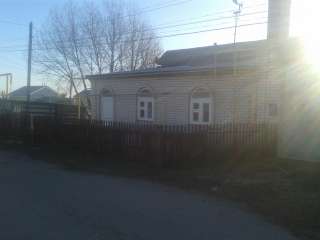 Теплый и уютный кирпичный дом в черте города