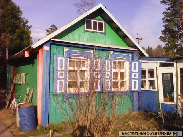 Дом-дача с участком 15 соток