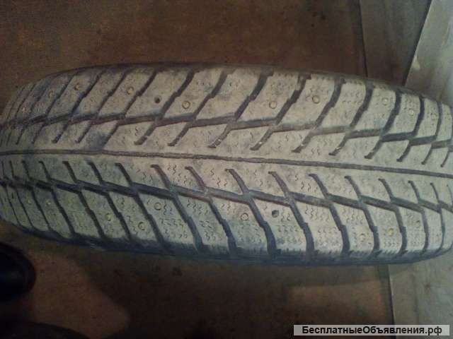 4шипованых покрышки kumho 175/70r13power grip