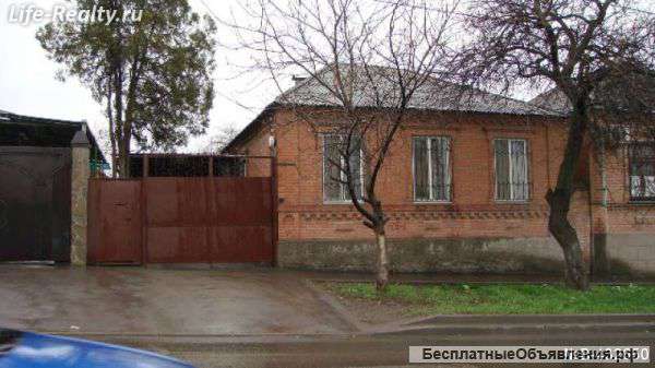 Участок с выходом на две улицы