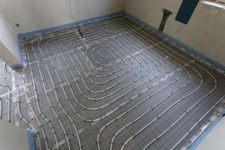 Требуется строитель, сантехник на постоянную работе в германии