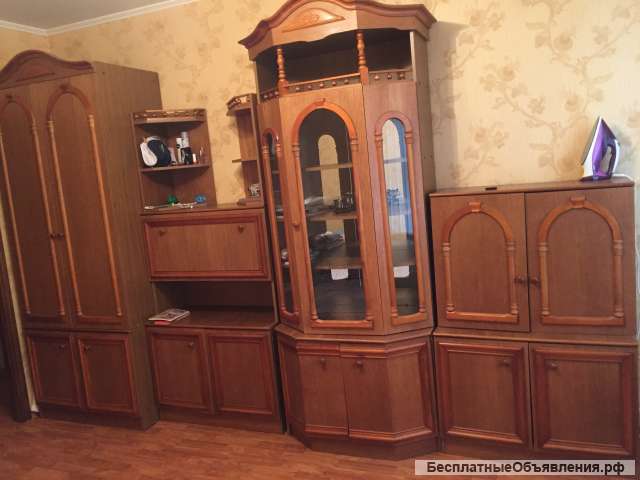 Мебельную стенку