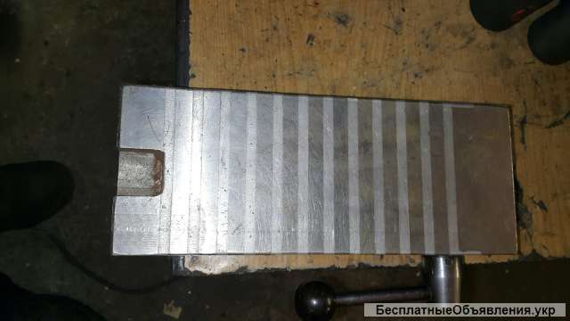 Магнитная плита – длина 25 см, ширина 10 см