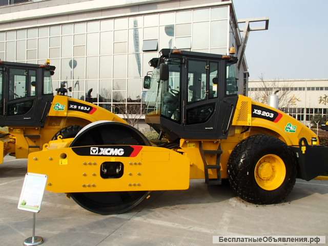 Каток вибрационный гидравлический XCMG XS203