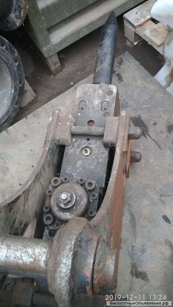 Гидромолот на JCB