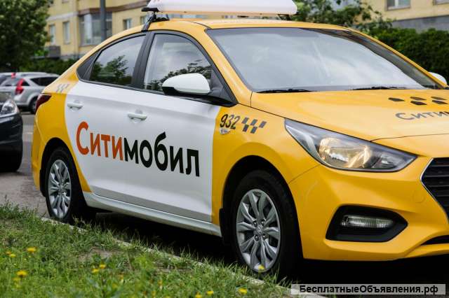 Водитель на автомобиль компании