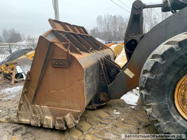 Фронтальный погрузчик Volvo L350F (130)
