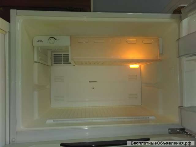 Холодильник LG бу, в отличном состоянии 175см