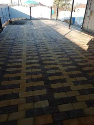 Укладка тротуарной плитки