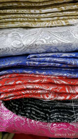 Фурнитуру и ткани